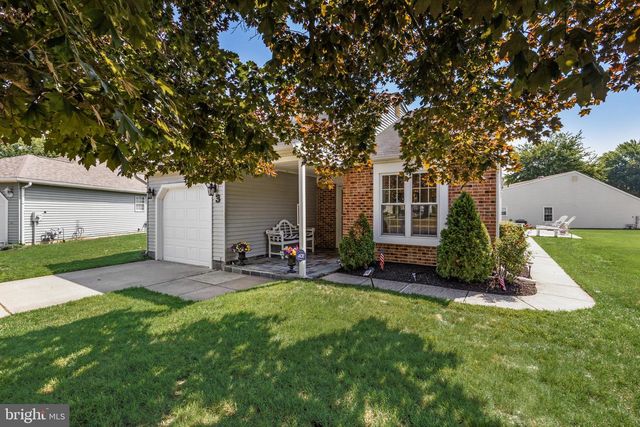 3 MARINA CT, Mount Laurel, NJ 08054