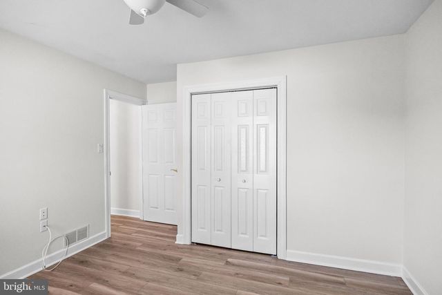 3 MARINA CT, Mount Laurel, NJ 08054
