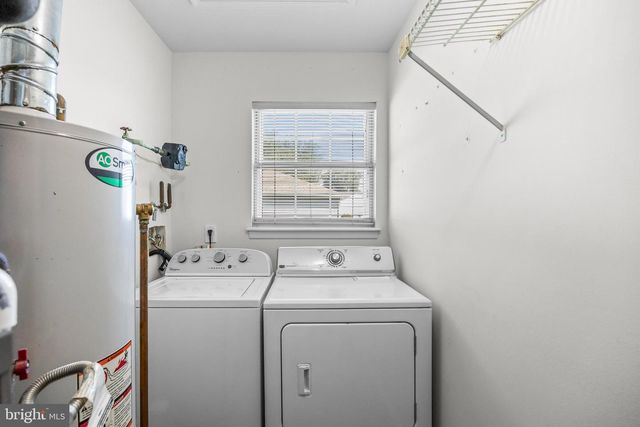 3 MARINA CT, Mount Laurel, NJ 08054
