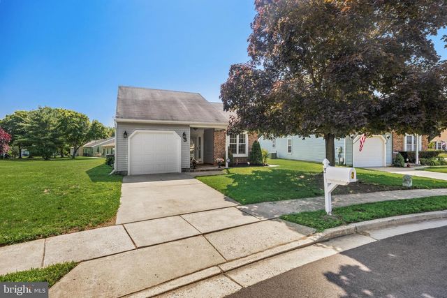 3 MARINA CT, Mount Laurel, NJ 08054