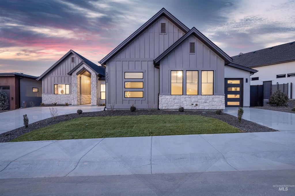 5644 W Haughburn Dr, Eagle, ID 83616 photo 2