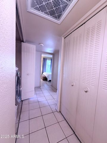 5046 W NEW WORLD Drive, Glendale, AZ 85302