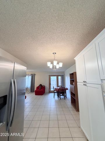 5046 W NEW WORLD Drive, Glendale, AZ 85302