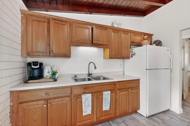 1212 Gretta Street NE, Albuquerque, NM 87112