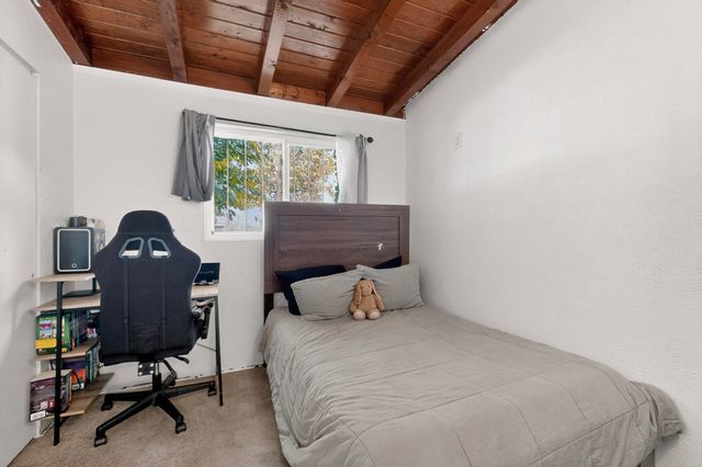 1212 Gretta Street NE, Albuquerque, NM 87112