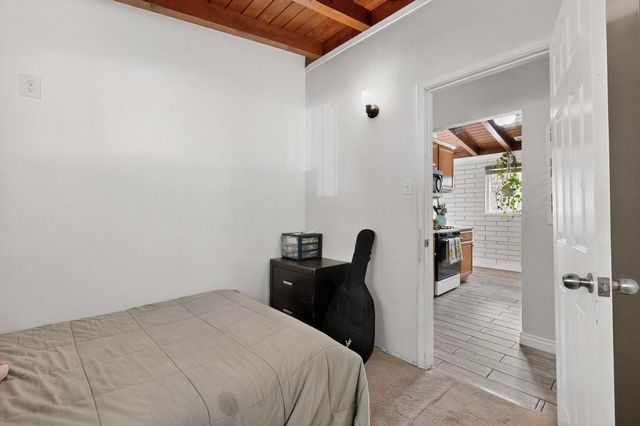 1212 Gretta Street NE, Albuquerque, NM 87112