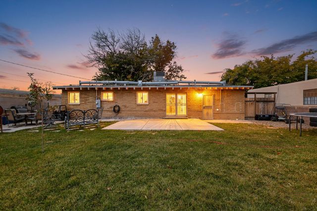 1212 Gretta Street NE, Albuquerque, NM 87112