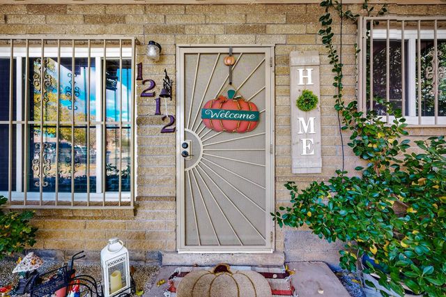 1212 Gretta Street NE, Albuquerque, NM 87112