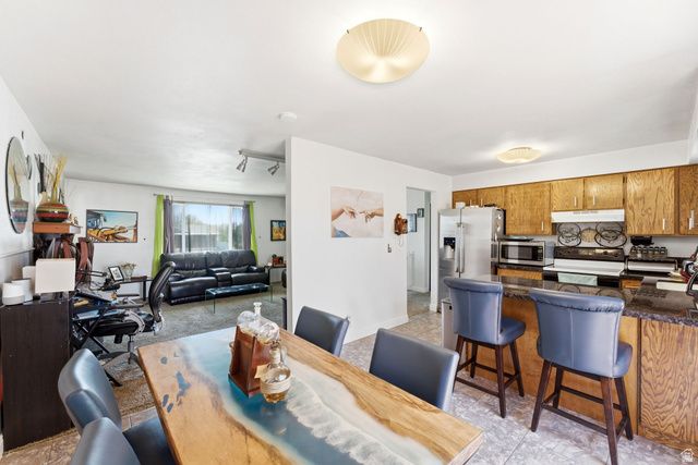 4043 W BOUCK CIR, Salt Lake City, UT 84120