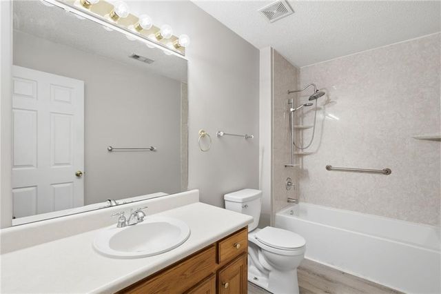 1139 Davis Road W, Fairmount, GA 30139