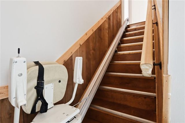 1139 Davis Road W, Fairmount, GA 30139