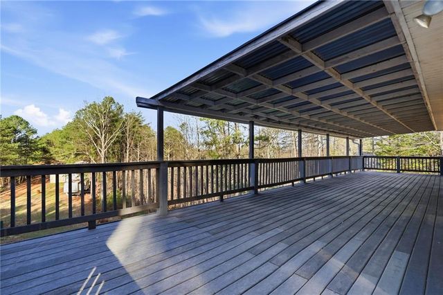 1139 Davis Road W, Fairmount, GA 30139