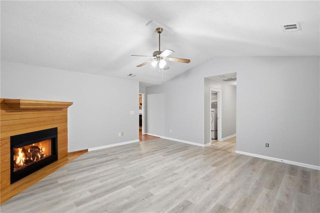 1139 Davis Road W, Fairmount, GA 30139