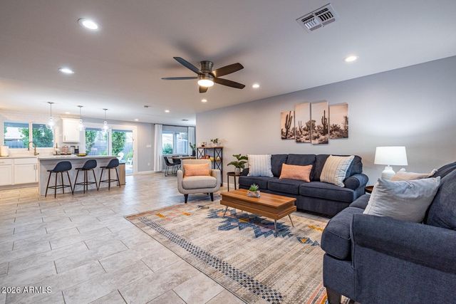 3726 E WINCHCOMB Drive, Phoenix, AZ 85032