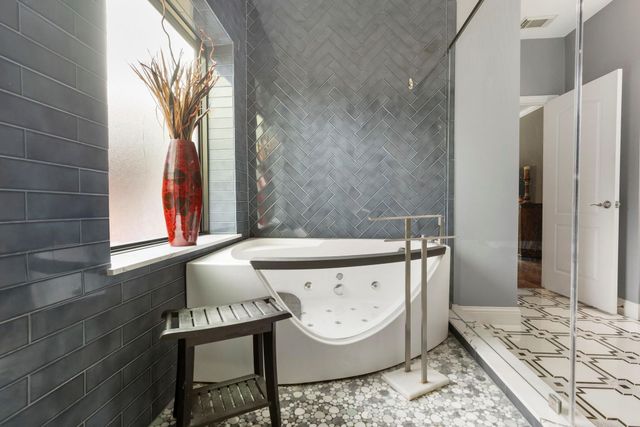 15314 Clevedon Lane, Jersey Village, TX 77040