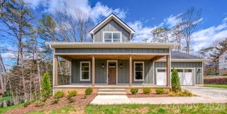 2 Holly Hill Court, Asheville, NC 28806