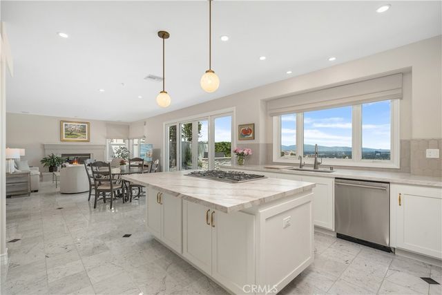 24918 Vista Verenda, Woodland Hills, CA 91367