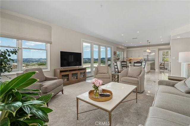 24918 Vista Verenda, Woodland Hills, CA 91367