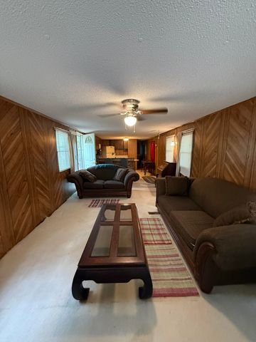 22161 Cedar Lane Lane, Wheatland, MO 65779