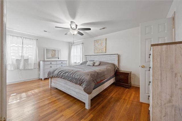 943 Lacon DR, Newport News, VA 23608