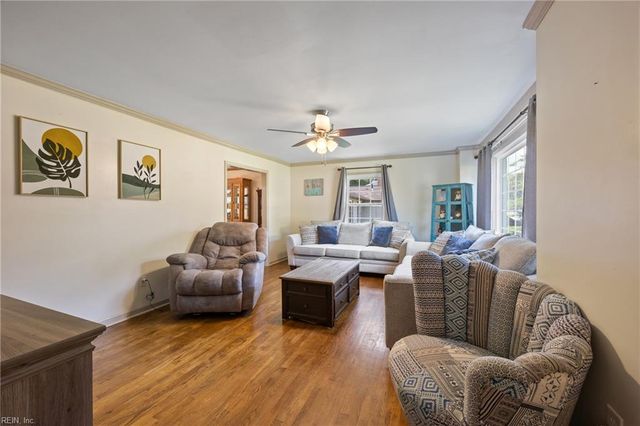 943 Lacon DR, Newport News, VA 23608