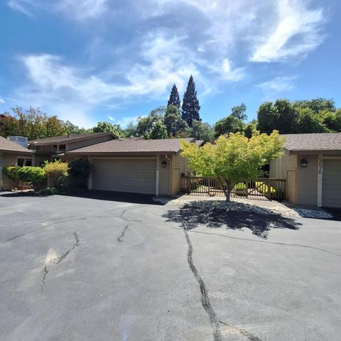 5080 Village Oaks Dr, Rocklin, CA 95677