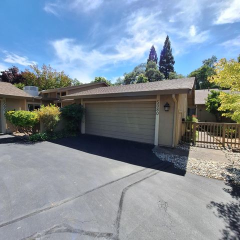 5080 Village Oaks Dr, Rocklin, CA 95677