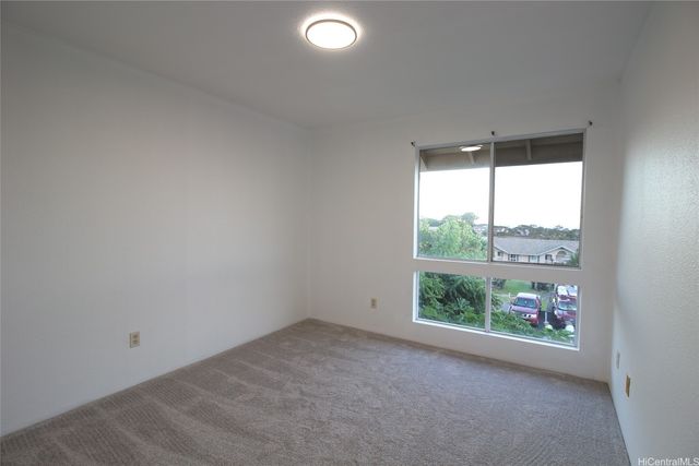 92-1179 Palahia Street J202, Kapolei, HI 96707