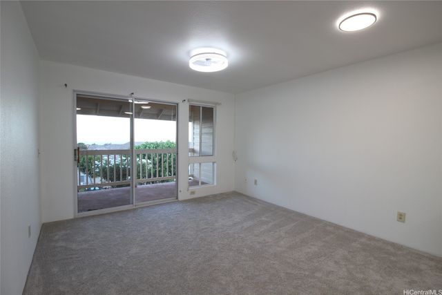 92-1179 Palahia Street J202, Kapolei, HI 96707