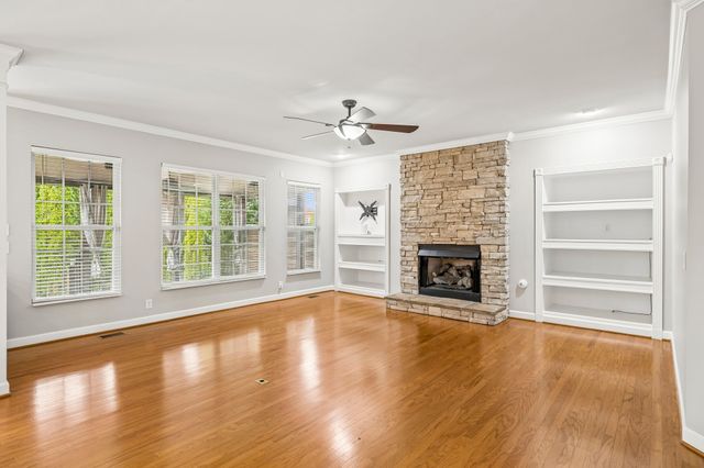 3053 Oxford Glen Dr, Franklin, TN 37067