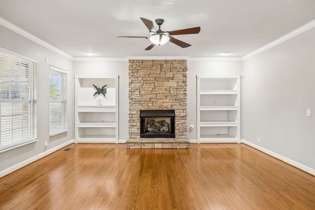 3053 Oxford Glen Dr, Franklin, TN 37067