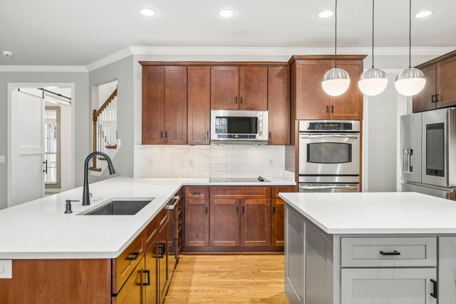 3053 Oxford Glen Dr, Franklin, TN 37067