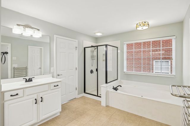 3053 Oxford Glen Dr, Franklin, TN 37067