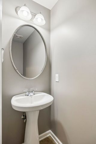 3053 Oxford Glen Dr, Franklin, TN 37067