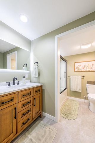 8100 160th AVENUE, Bristol, WI 53104