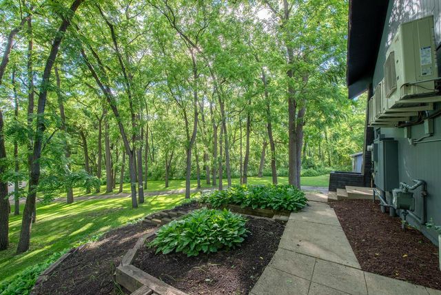 8100 160th AVENUE, Bristol, WI 53104