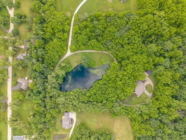 8100 160th AVENUE, Bristol, WI 53104