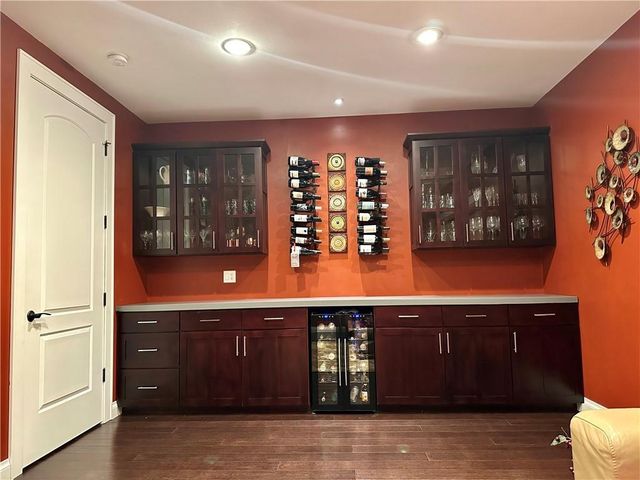 1747 E Drinkman Lane, Eau Claire, WI 54701