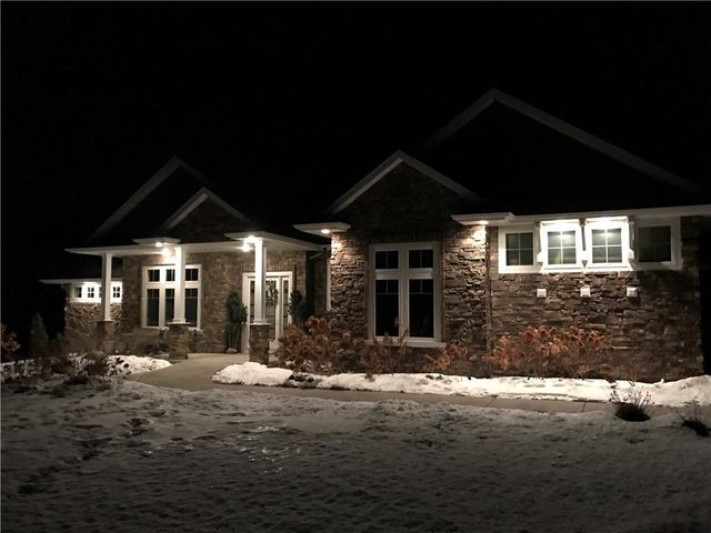 1747 E Drinkman Lane, Eau Claire, WI 54701
