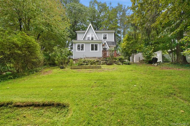 82 Birch Drive, Pleasantville, NY 10570