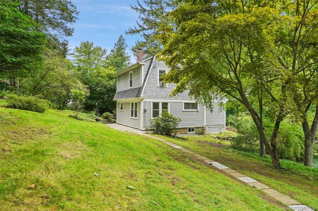 82 Birch Drive, Pleasantville, NY 10570