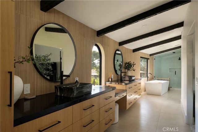 19432 Barrett Hill, North Tustin, CA 92705