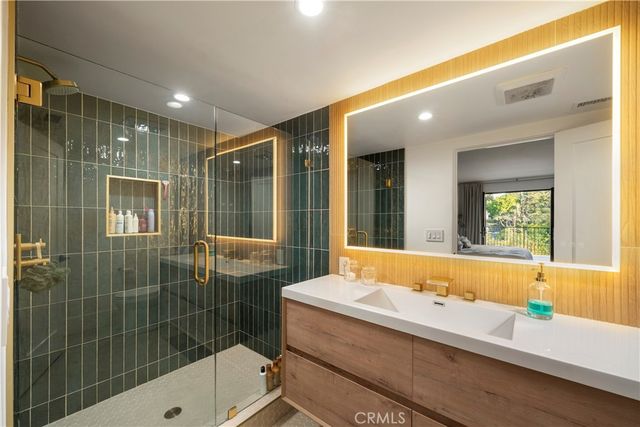 19432 Barrett Hill, North Tustin, CA 92705