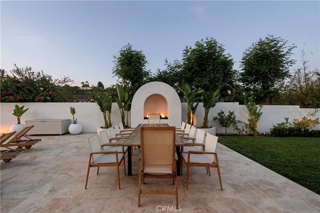 19432 Barrett Hill, North Tustin, CA 92705