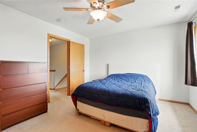 1450 Tower Ln NE, Cedar Rapids, IA 52402