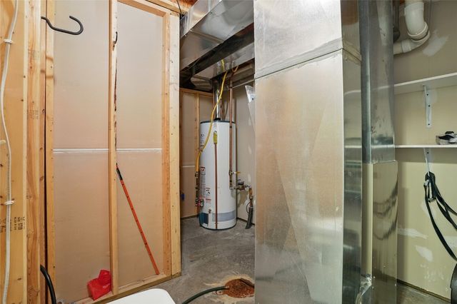 1450 Tower Ln NE, Cedar Rapids, IA 52402