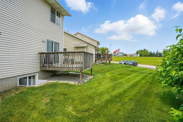 1450 Tower Ln NE, Cedar Rapids, IA 52402
