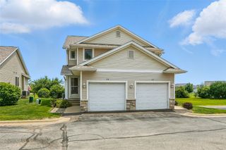 1450 Tower Ln NE, Cedar Rapids, IA 52402