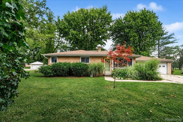 4499 S Linden Road, Flint Charter Township, MI 48507