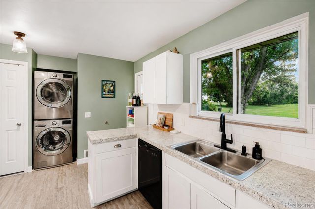 4499 S Linden Road, Flint Charter Township, MI 48507